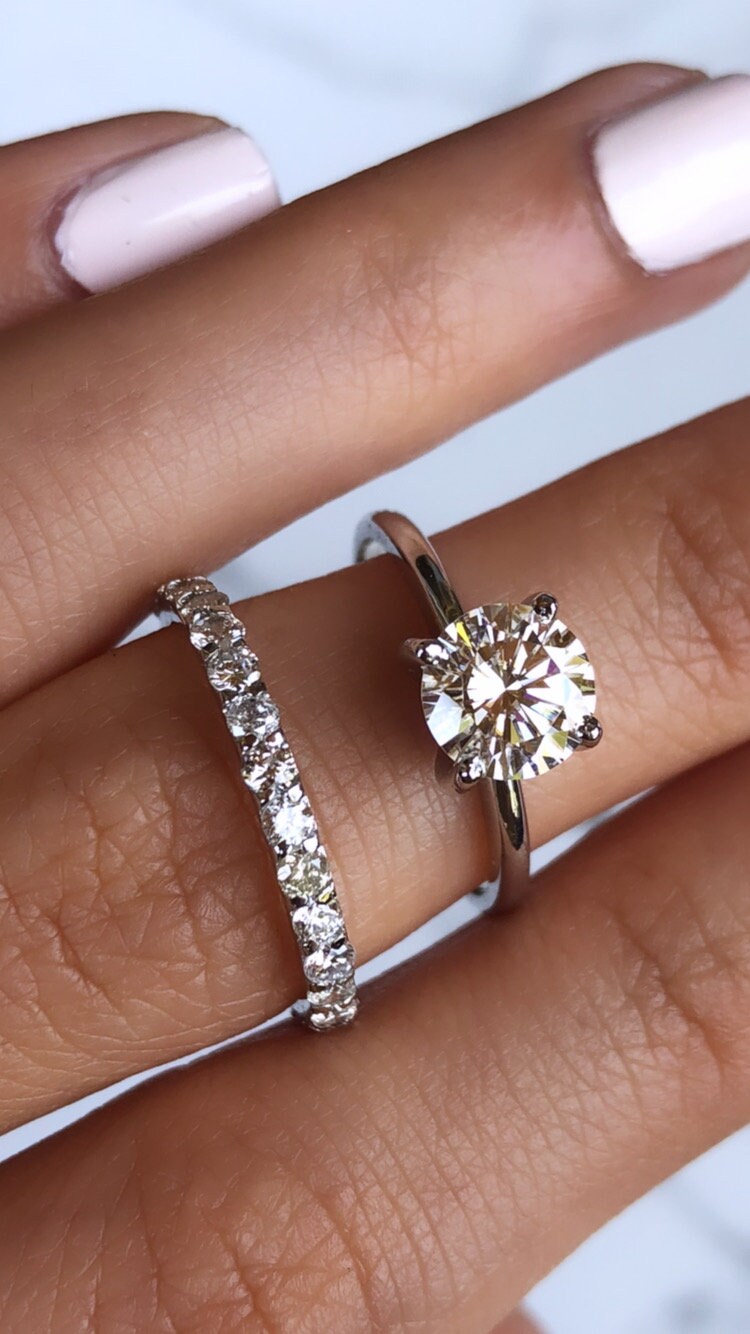 1 Ct Round Brilliant Cut Solitaire Engagement Ring in 4 Prongs Setting Solid Gold