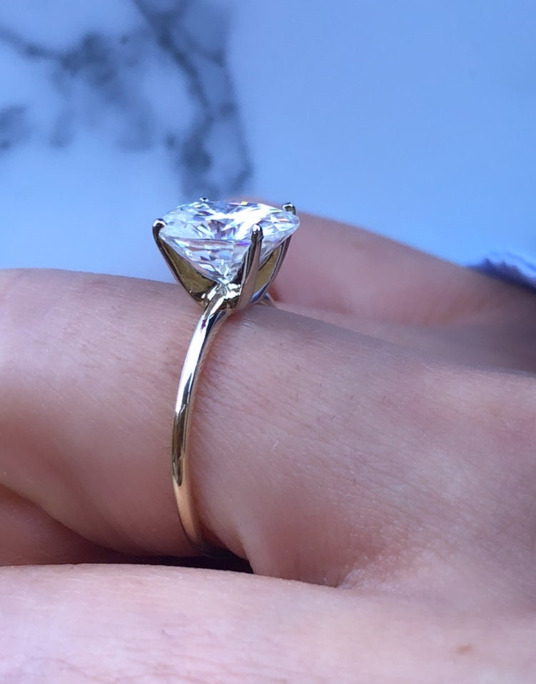 4Ct Oval-cut Diamond Solitaire Ring in 14k Solid Gold