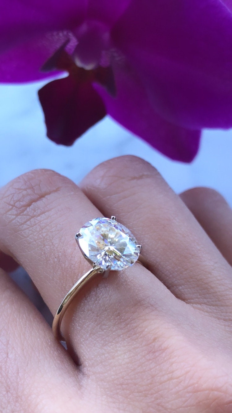 4Ct Oval-cut Diamond Solitaire Ring in 14k Solid Gold