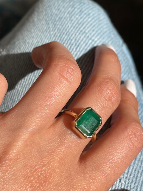 Natural Emerald Bezel Setting Solitaire Ring in 14k Solid Gold