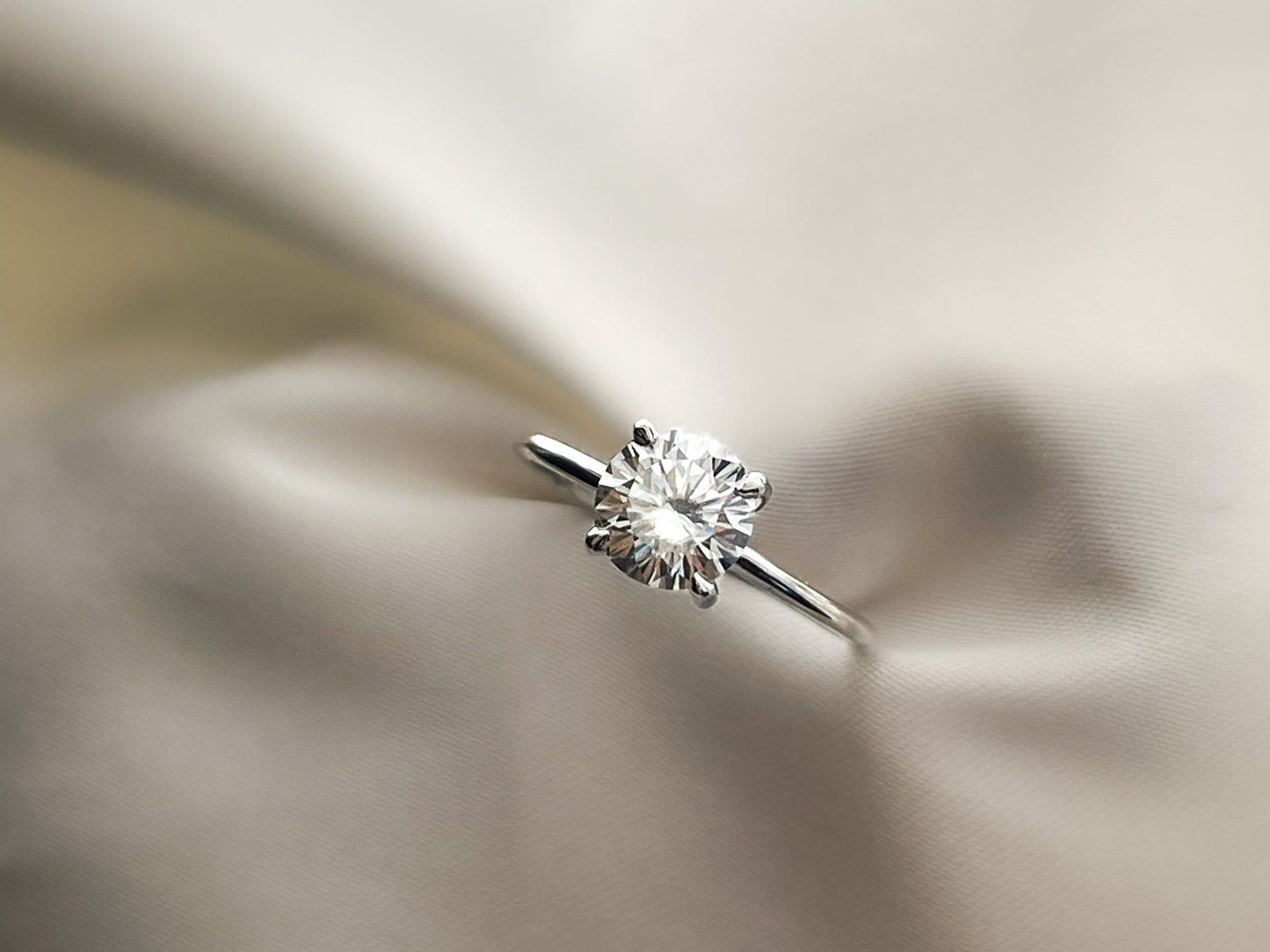 1Ct Round Diamond Solitaire Classic Engagement Ring in Solid 14k Gold