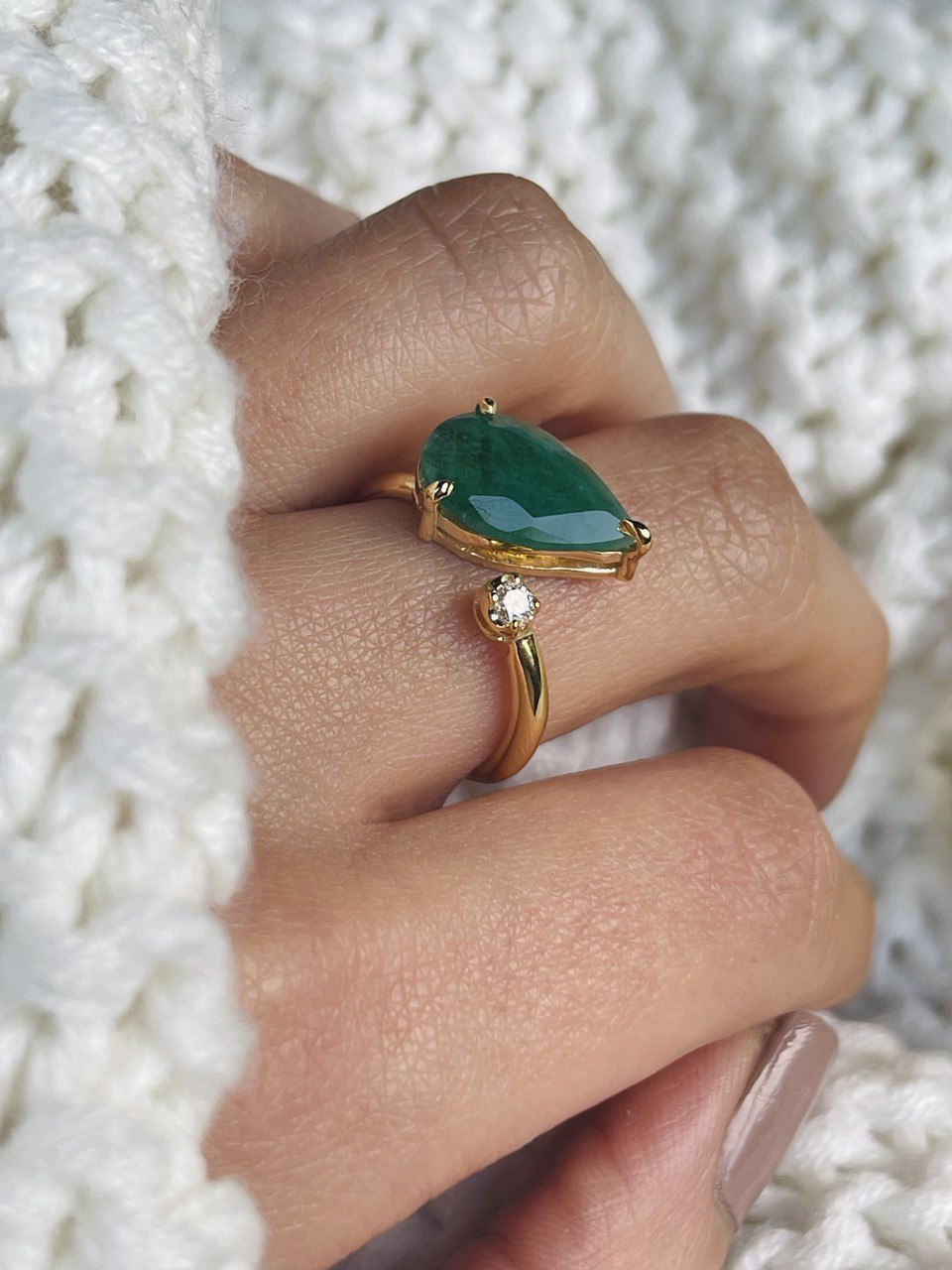 14k Solid Gold 2-Stone Ring, Natural Pear Shaped Emerald With Round Diamond Ring