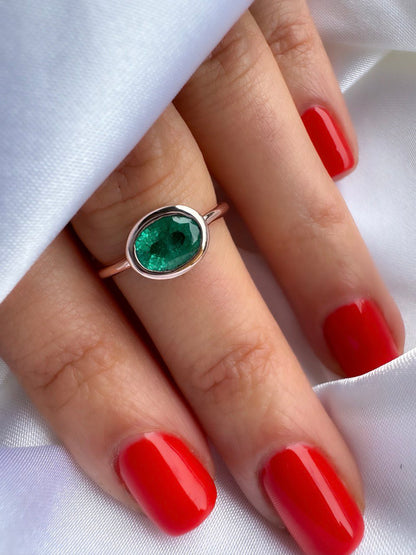 14k Gold Oval Cut Natural Colombian Emerald Bezel Set Solitaire Ring