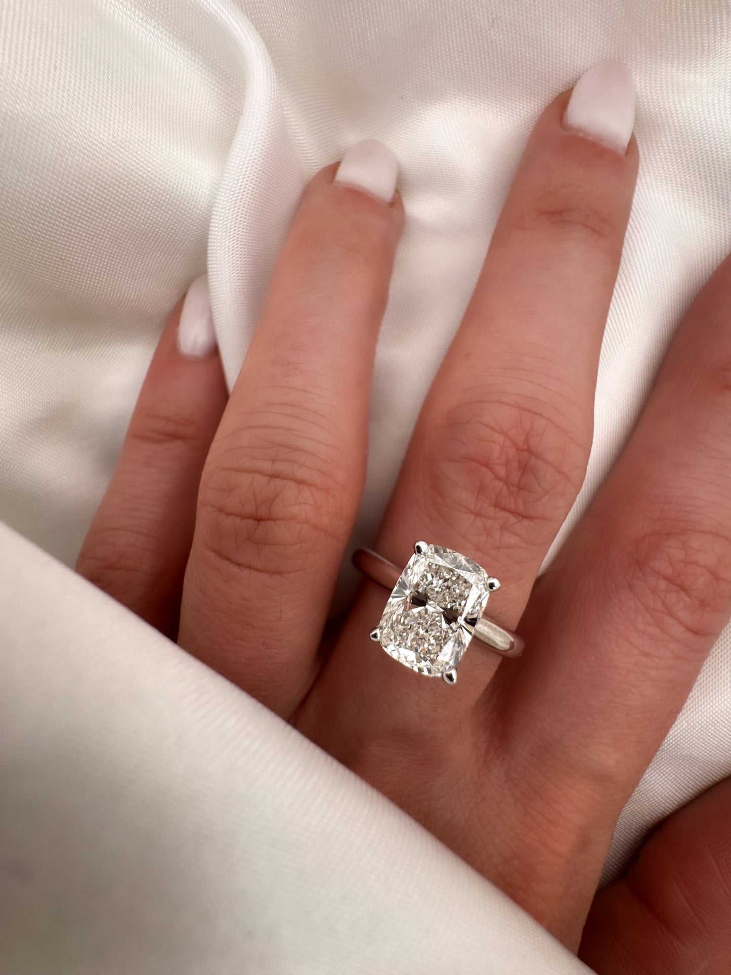 Cushion Cut Diamond Solitaire Engagement Ring, 14k Solid Gold, IGI Certified