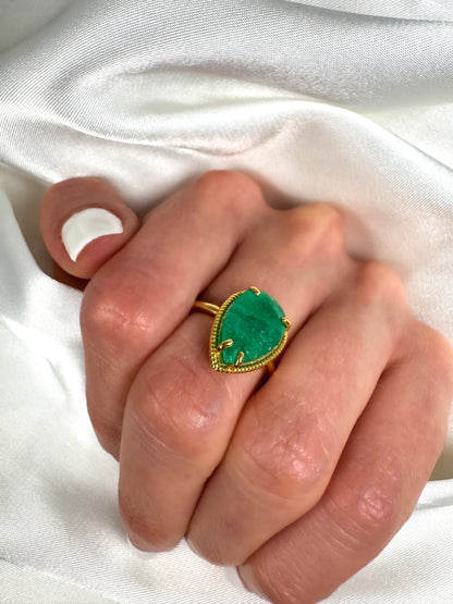 Natural Colombian Pear Shaped Emerald Solitaire Ring in Solid 14k Gold
