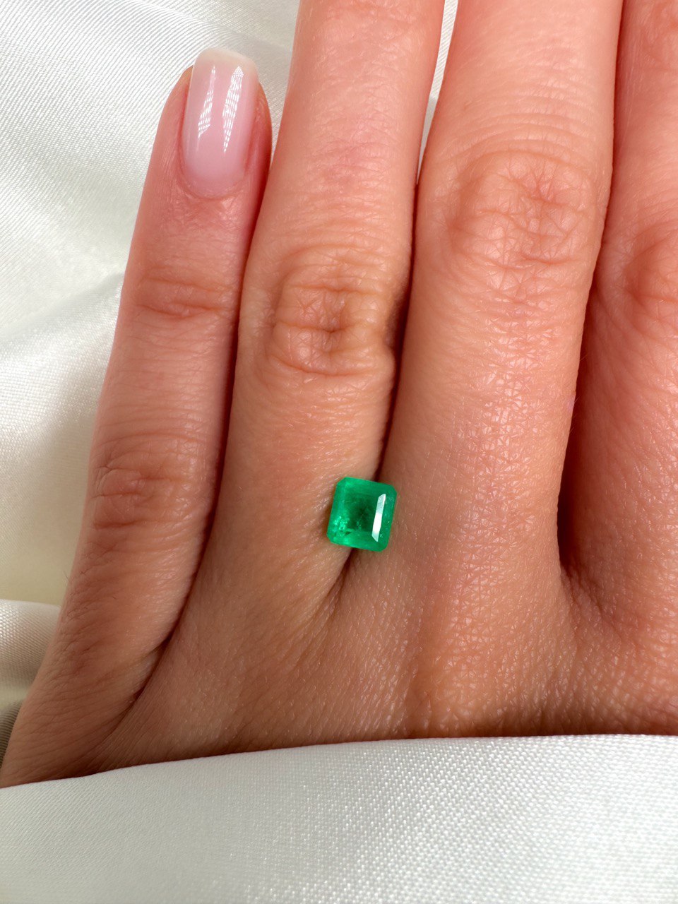 Natural Colombian Emerald Solitaire Ring In Solid Gold