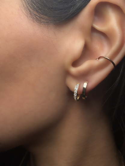 14k Solid Gold Diamond Hoop Earring: Huggie Hoop