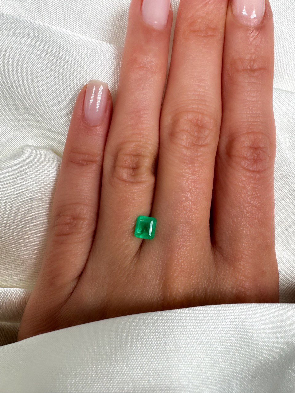 Natural Colombian Emerald Solitaire Ring In Solid Gold