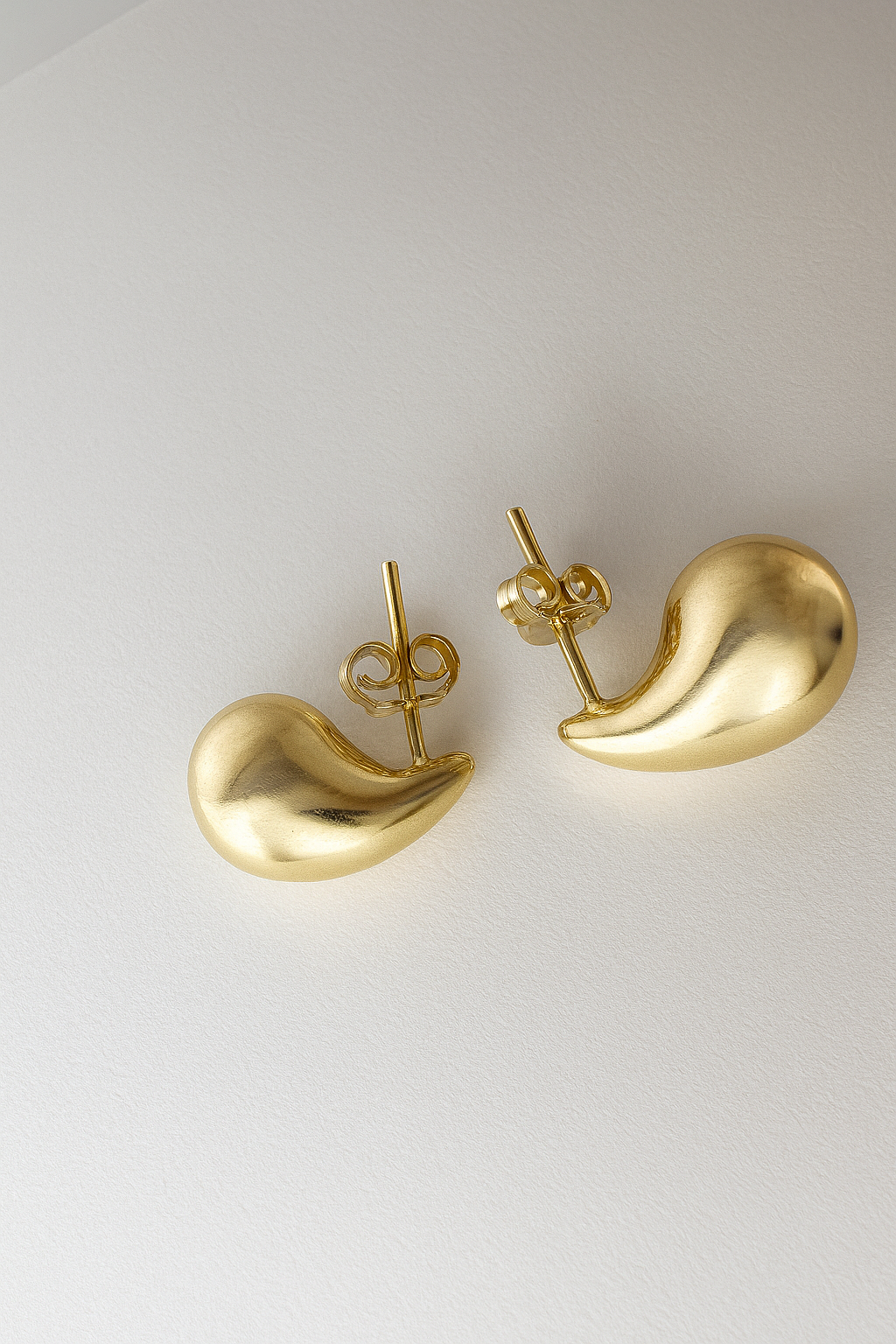 14k Gold Teardrop Earrings: Minimalist Modern Sculptural Studs