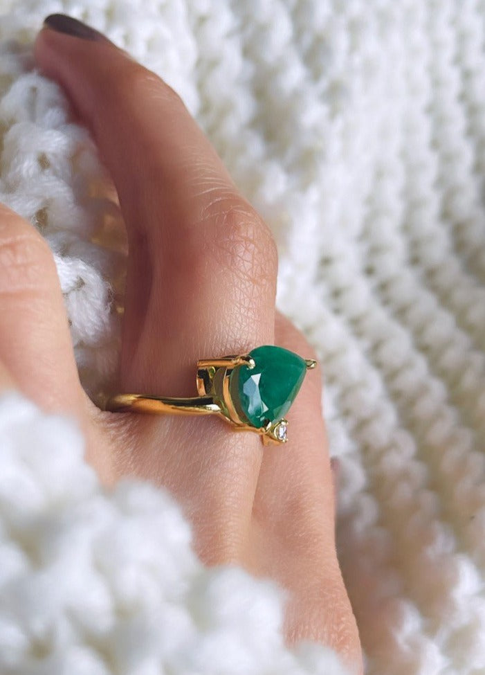 14k Solid Gold 2-Stone Ring, Natural Pear Shaped Emerald With Round Diamond Ring