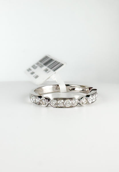 14k Gold Hexagon & Round Diamond Bezel Band | Natural Diamond Wedding Ring