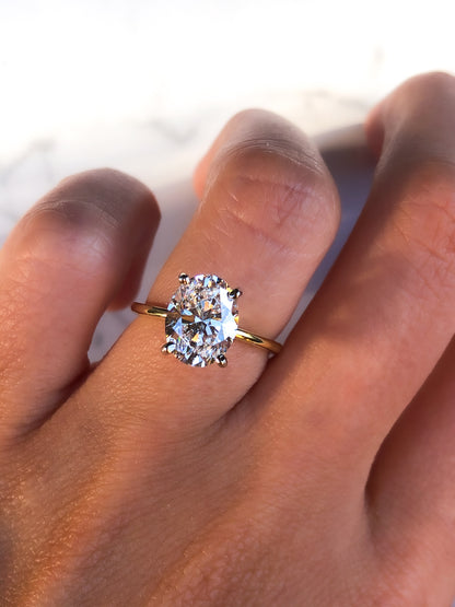 3Ct Oval cut Diamond Solitaire Engagement Ring in 14k Solid Gold