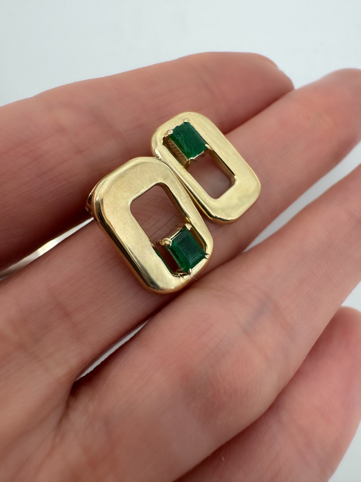 14k Solid Gold Natural Emerald Earrings - Geometric Design Earrings