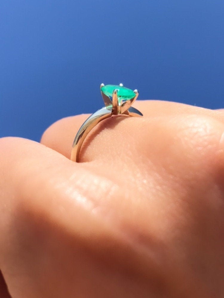 Natural Colombian Emerald Solitaire Ring In Solid Gold