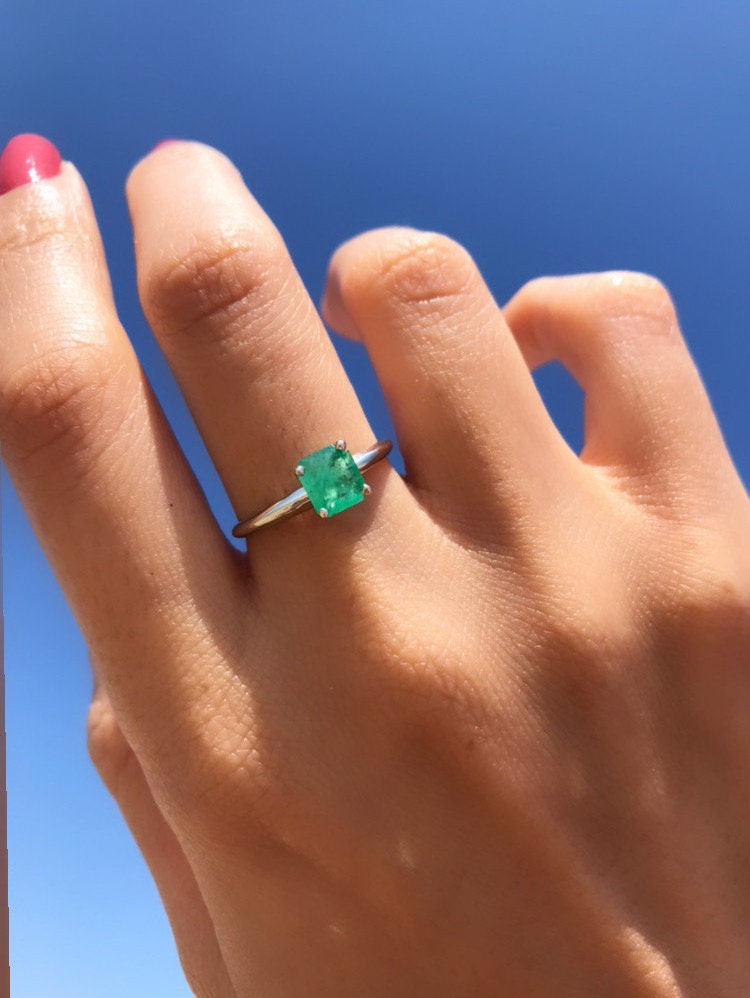 Natural Colombian Emerald Solitaire Ring In Solid Gold