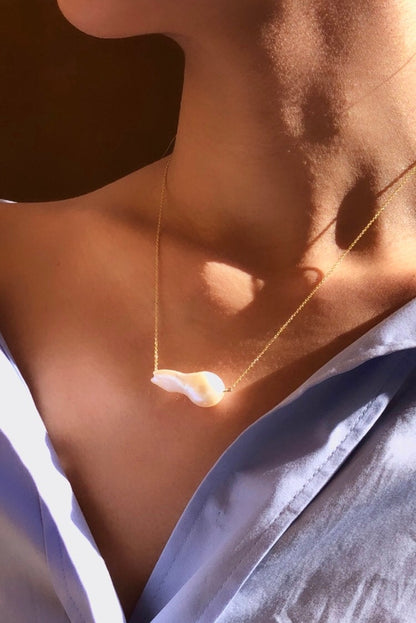 14k Gold Natural Baroque Pearl Pendant Necklace – Unique Natural Pearl Jewelry