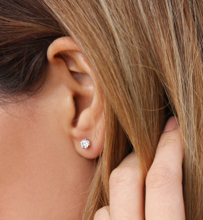 14k Gold Natural Round Diamond Solitaire Stud Earrings with Push Back