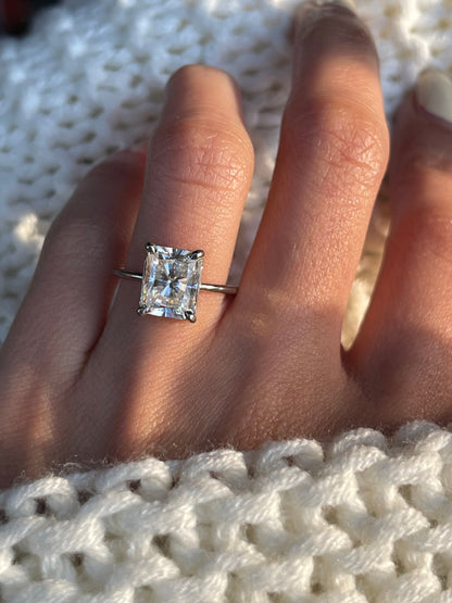 3.5Ct Radiant Cut Diamond Solitaire Engagement Ring in 14k Solid Gold