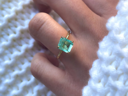 Natural Colombian Light Green Emerald Solitaire Ring Solid 14k Gold