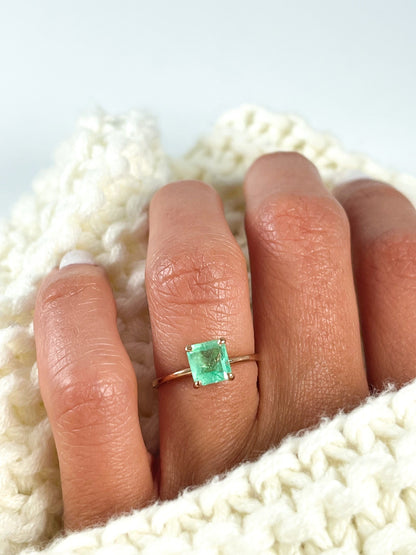Natural Colombian Emerald Solitaire Ring in 14k Solid Gold