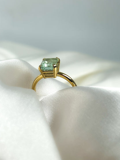 Natural Colombian Green Beryl Ring Solid 14k Gold