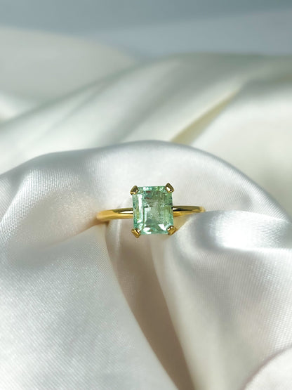 Natural Colombian Green Beryl Ring Solid 14k Gold