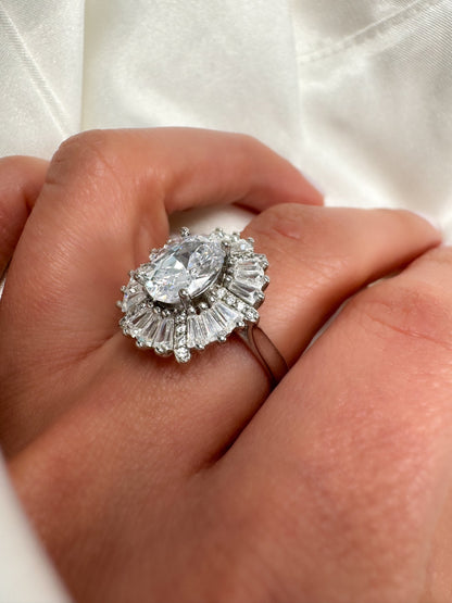 Oval-Cut Halo Sterling Silver Ring, size 7.25