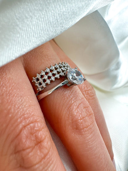 Round Cut Sterling Silver Engagement Ring With Wedding Band, Size 7.25