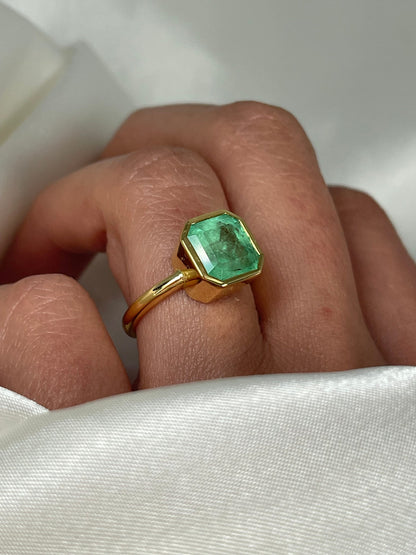 3Ct Natural Colombian Emerald-Cut Emerald Solitaire Ring in Solid Gold